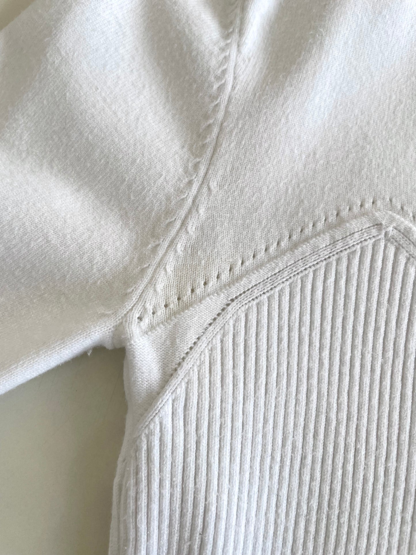 Guess Vintage Sweater-Bust 26 to 30