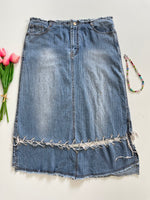 Load image into Gallery viewer, Denim Skirt-Waist 32