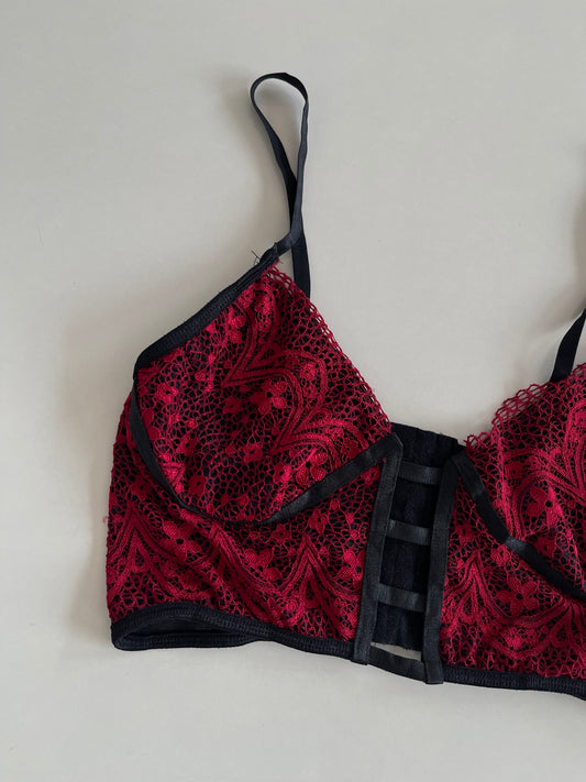 Lace Top-Bust 32 to 34