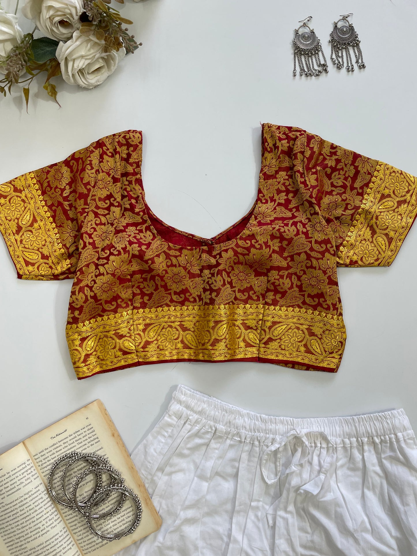 Desi Top-Bust 34