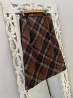 Load image into Gallery viewer, Vintage Warm Skirt-Waist 28