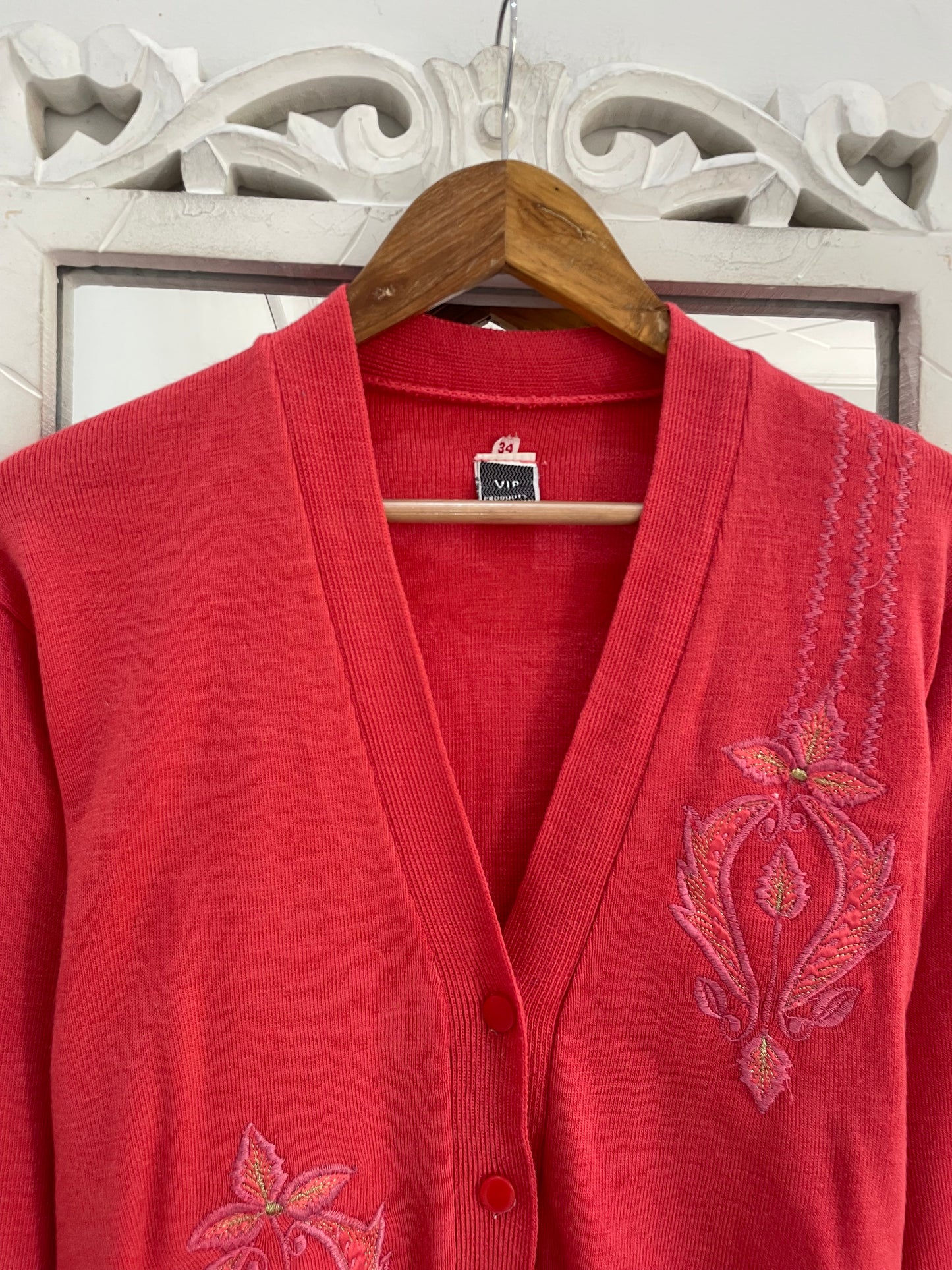 Embroidered Sweater-Bust 38
