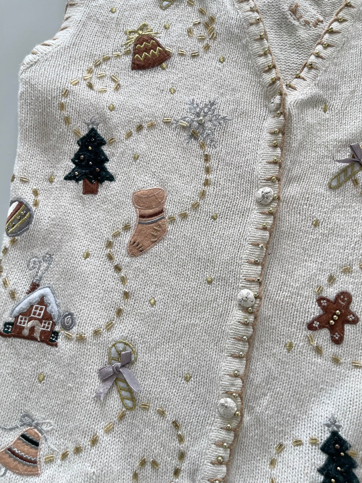 Planet&Company Embroidered Christmas Vest Sweater-Bust 44