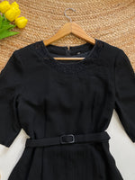 Load image into Gallery viewer, Belted Black Dresse-Bust 36