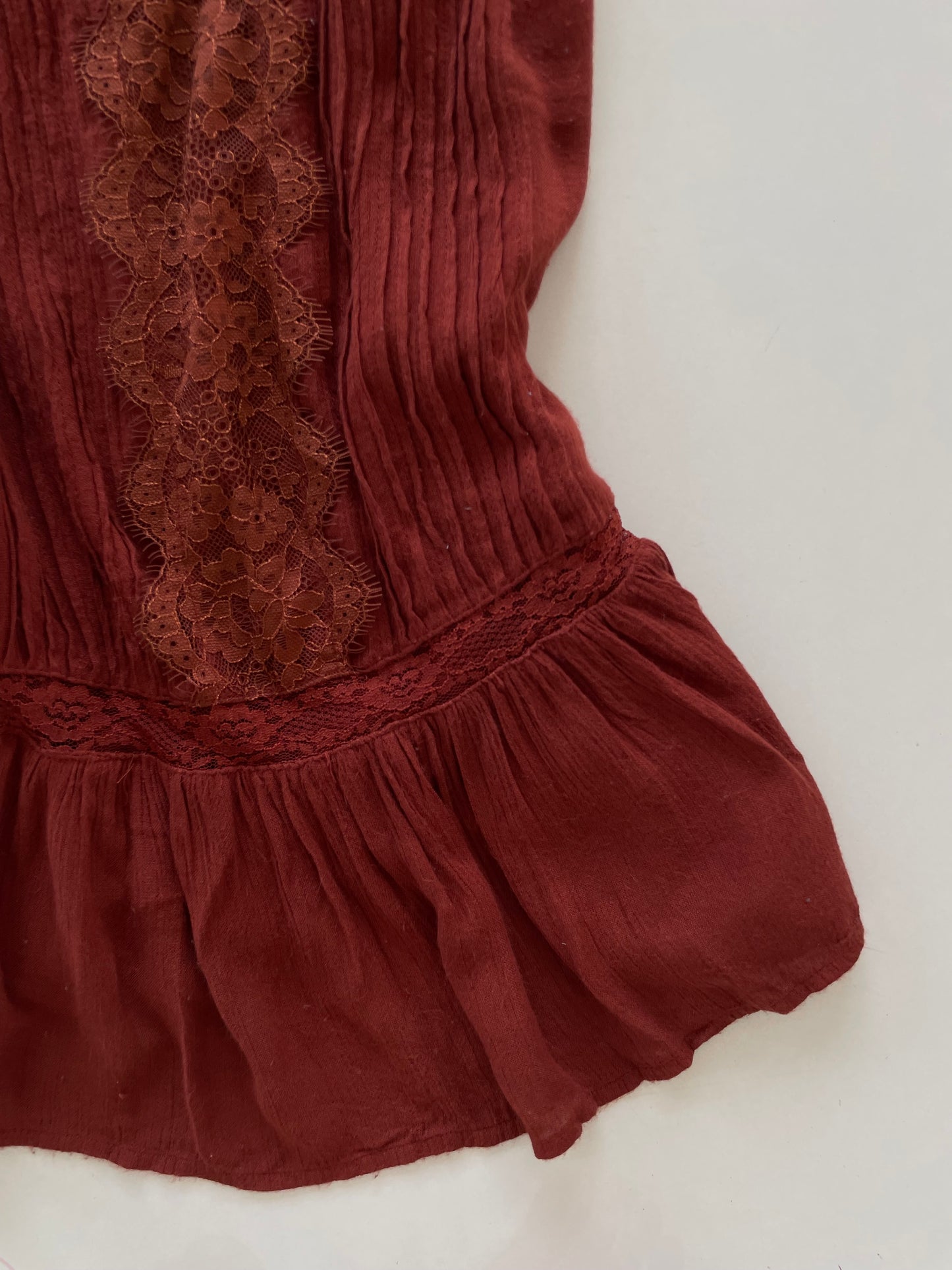 American Eagle Outfitters Lacy Vintage Top-Bust 34