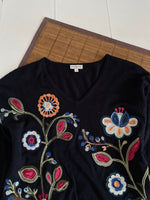 Load image into Gallery viewer, Cozy Winter Top-Bust 42