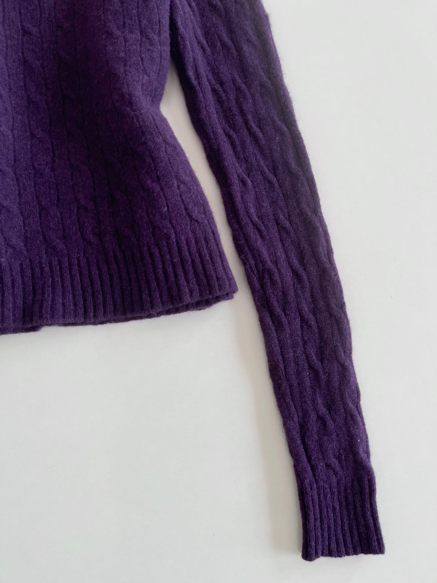 Ralph Lauren 100% Lambs Wool Vintage Sweater-Bust 32 to 34