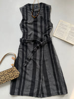 Load image into Gallery viewer, Vera Wang Winter Dress-Bust 38