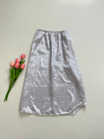 Load image into Gallery viewer, SHIMMER WHITE SKIRT - WAIST 28 TO 30