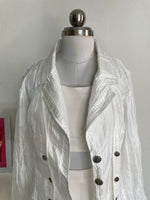 Load image into Gallery viewer, ICE WHITE SOFT VINTAGE SHIRT/BLAZER - BUST 42