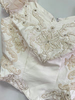 Load image into Gallery viewer, Heavily Embroidered Vintage Top-Bust 34