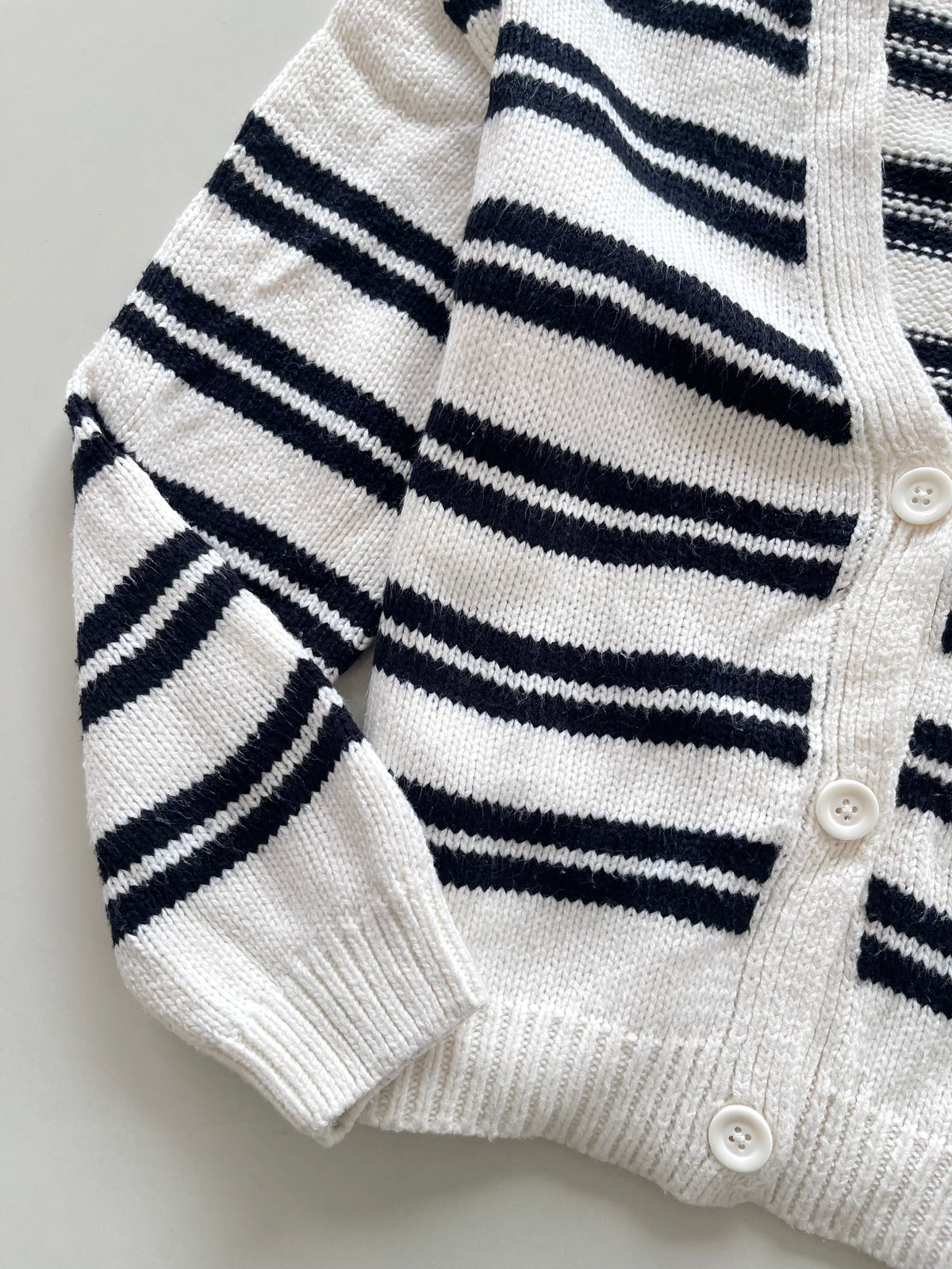 Reserved Chunky Pinterest Cardigan-Bust 40