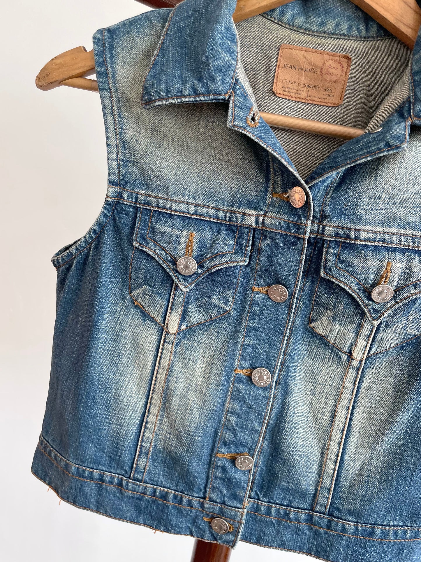Denim Vest-Chest 34