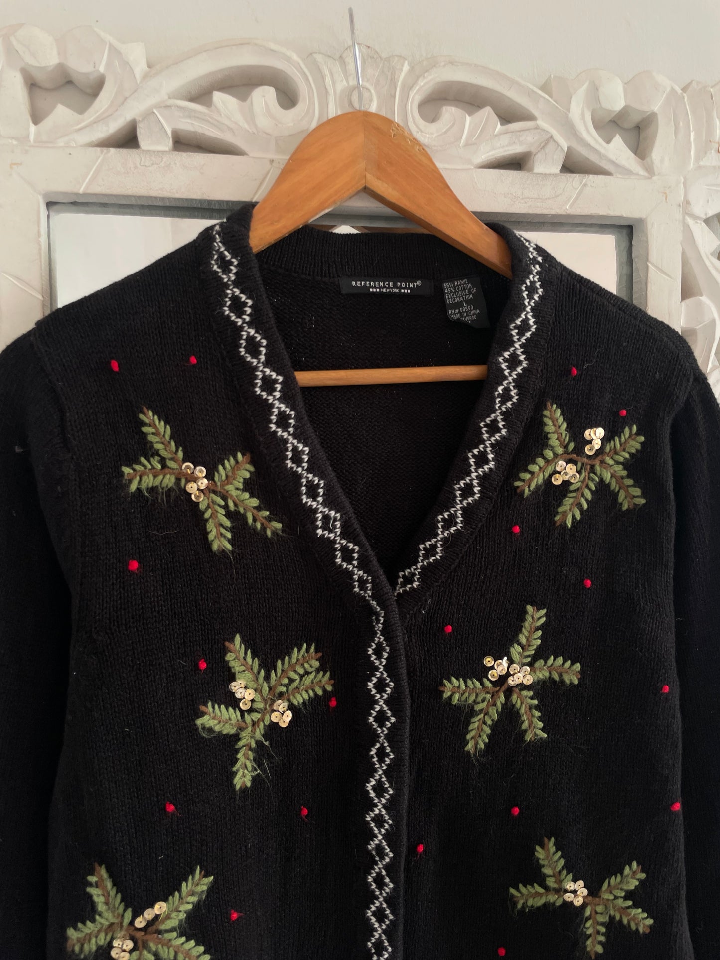 Embroidered Vintage Sweater-Bust 42