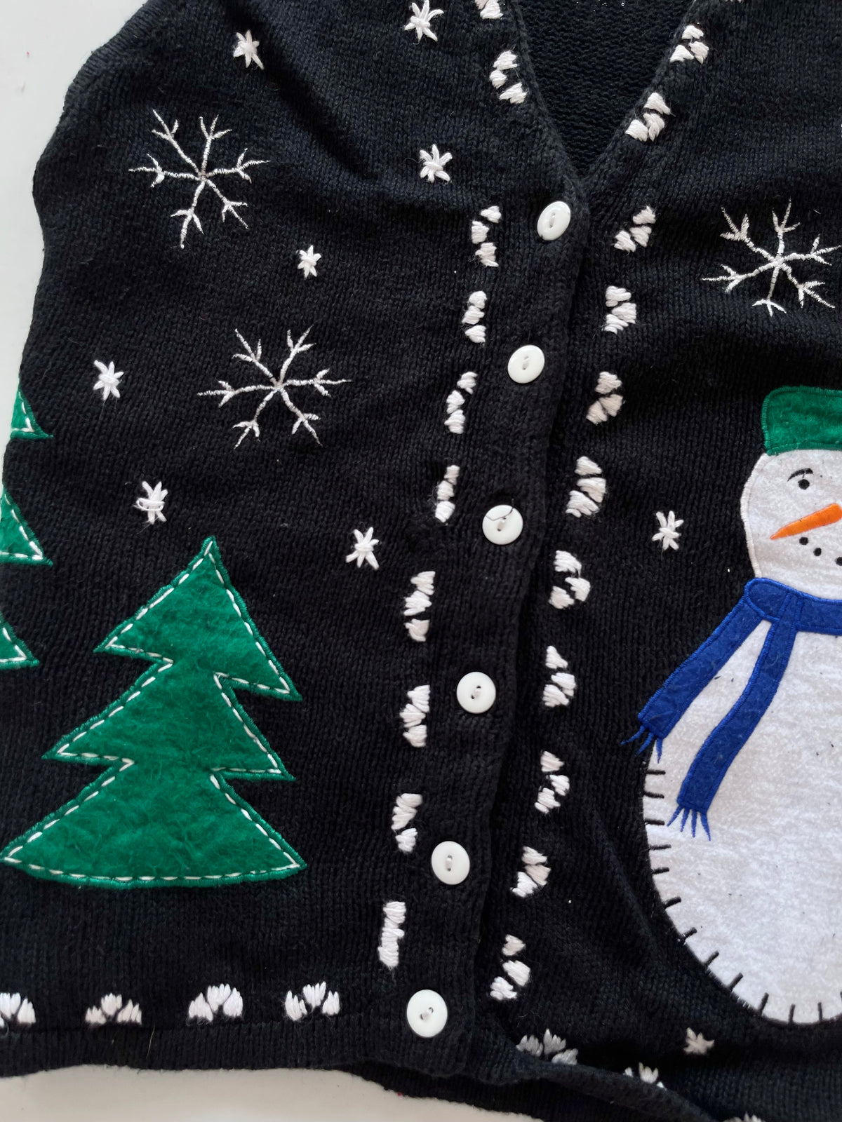 Ashley Yeill Embroidered Christmas Vest Sweater-Bust 40