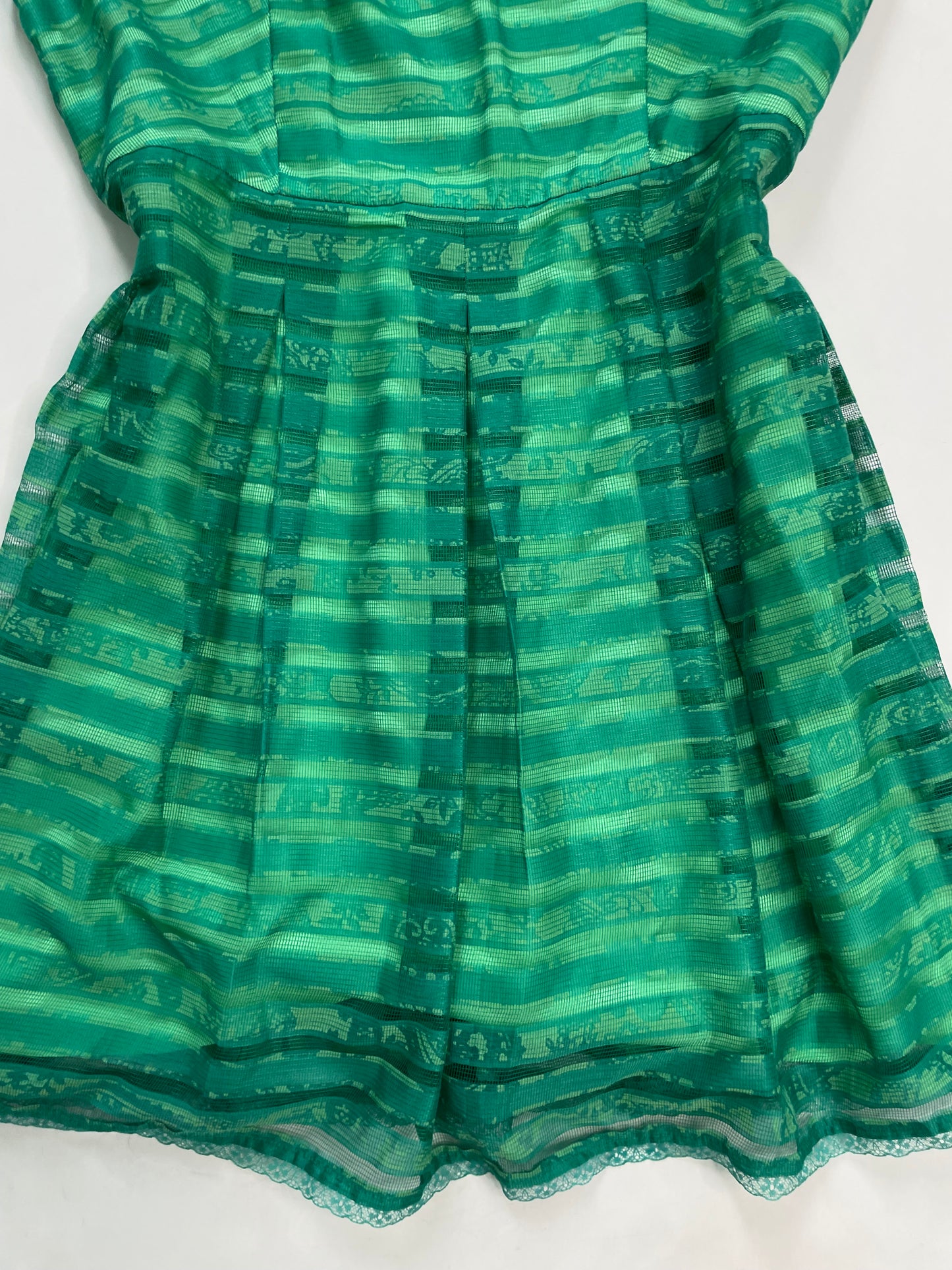 Dress-Bust 42