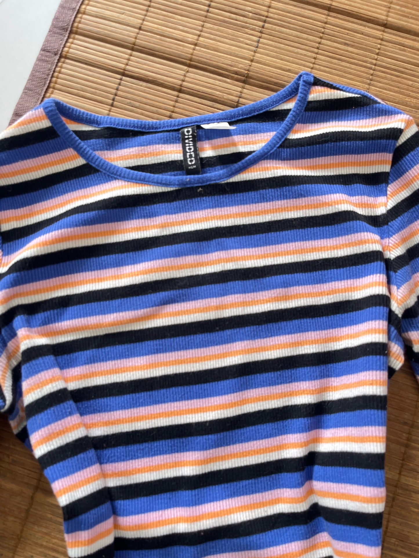 H&m Pre Winter Top-Bust 34 to 36