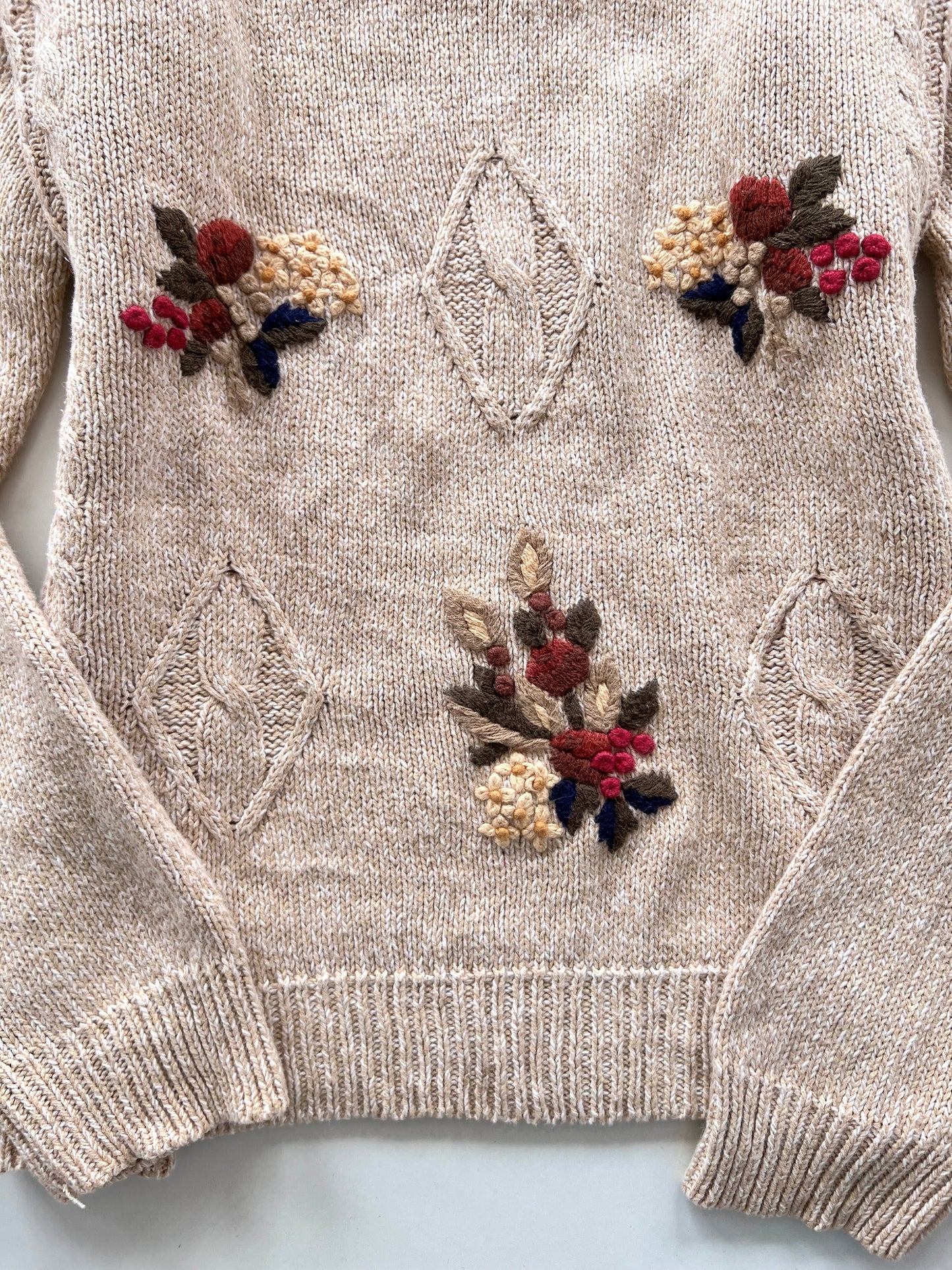 Jantzen Classics hand Embroidered Sweater-Bust 42