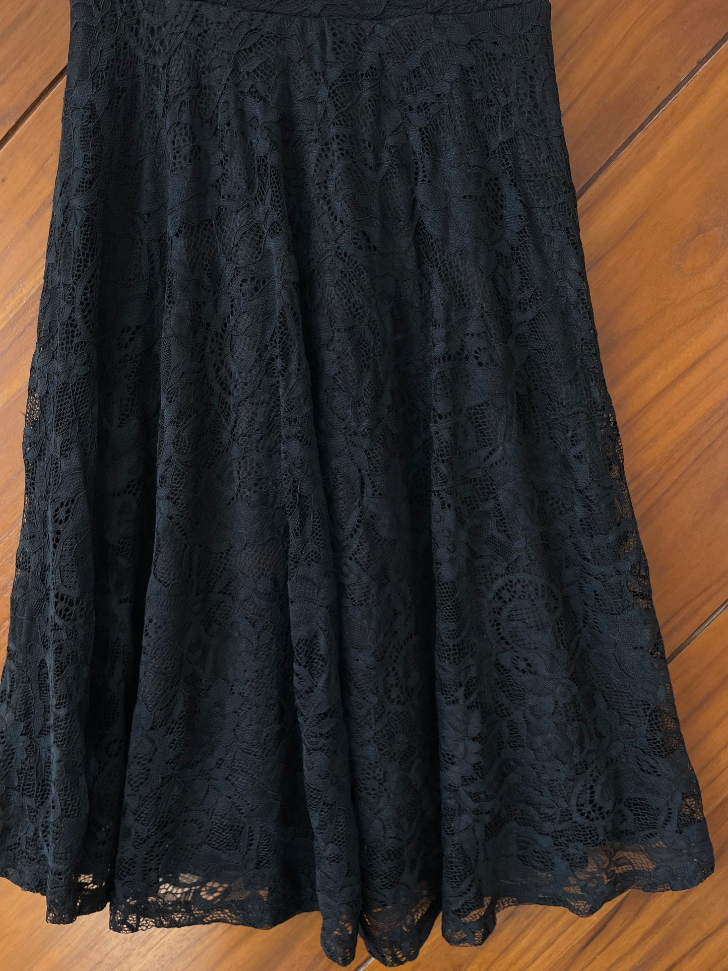 Black Lace Dress-Bust 30 to 32
