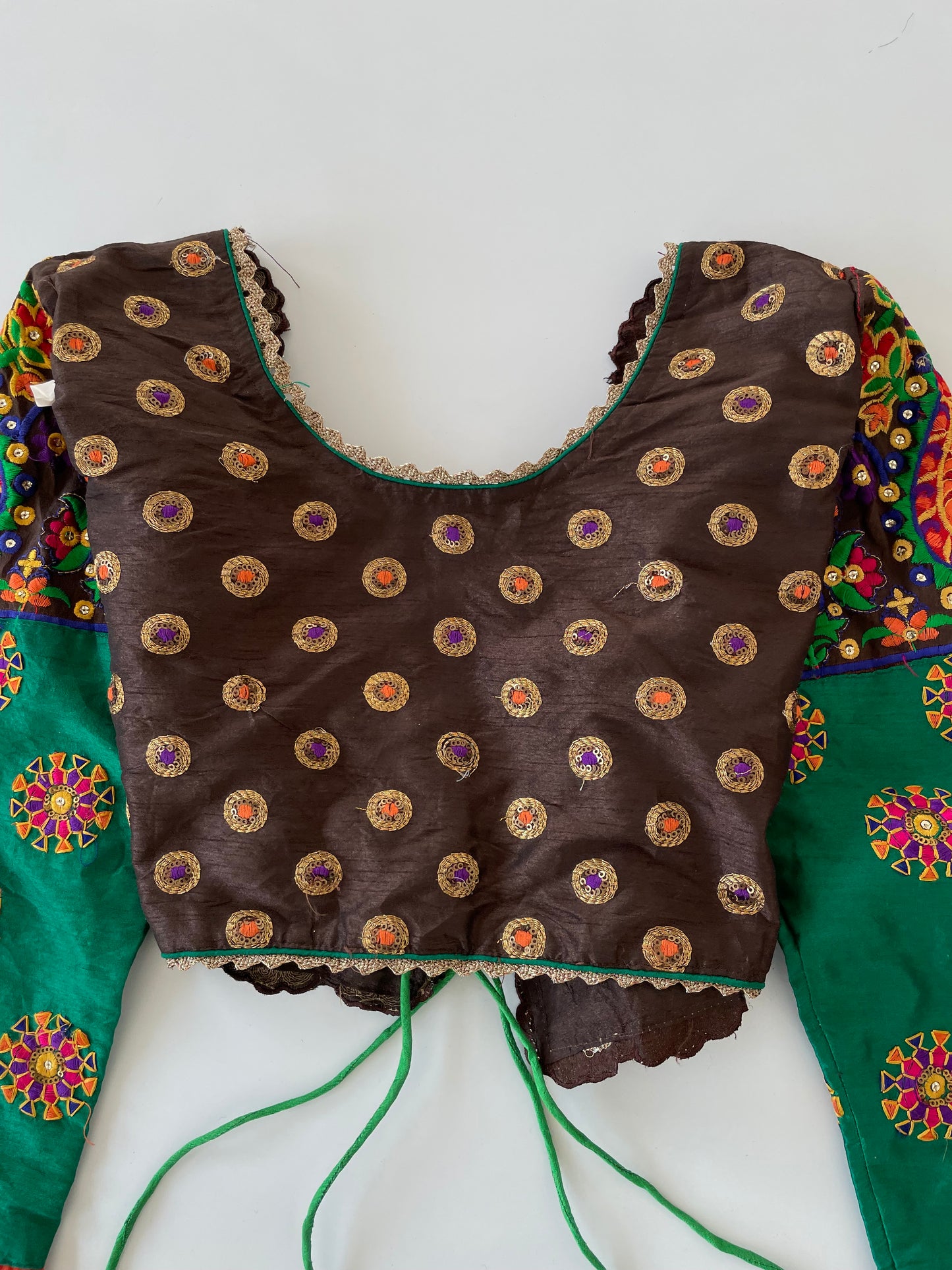 Desi Top-Bust 38