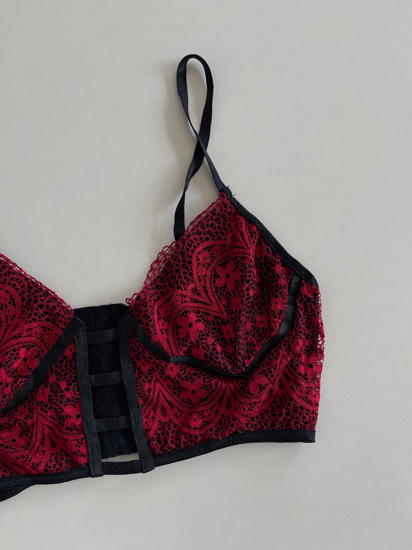 Lace Top-Bust 32 to 34