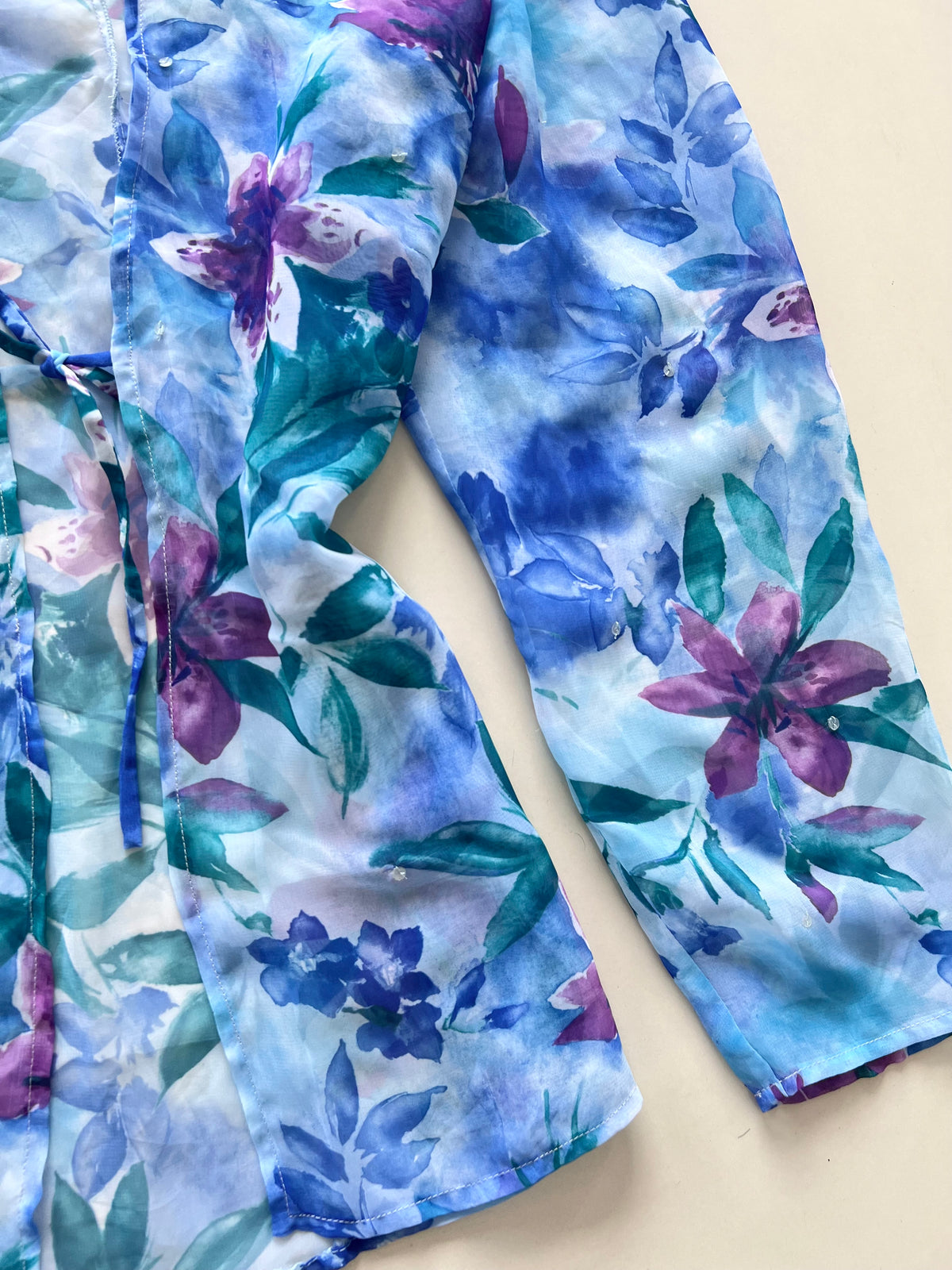 Floral Sheer Shrug-Bust 46