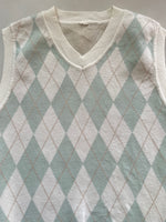 Load image into Gallery viewer, Chunky Sweater Vest-Bust 34