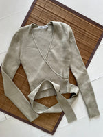 Load image into Gallery viewer, Winter Top-Bust 34 to 36