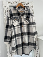 Load image into Gallery viewer, Super Thick Shacket-Chest 38