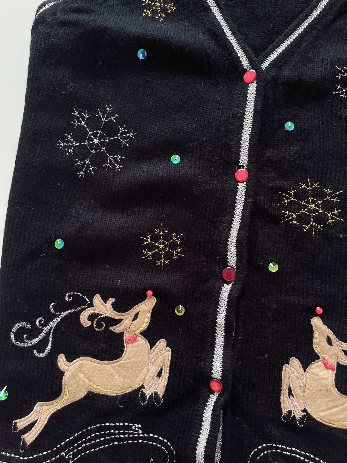 White Stag Embroidered Christmas Vest Sweater-Bust 44