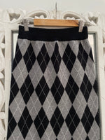 Load image into Gallery viewer, Warm Tweed Skirt-Waist 24 to 28