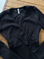 Load image into Gallery viewer, Pre Winter Top-Bust 34 to 36