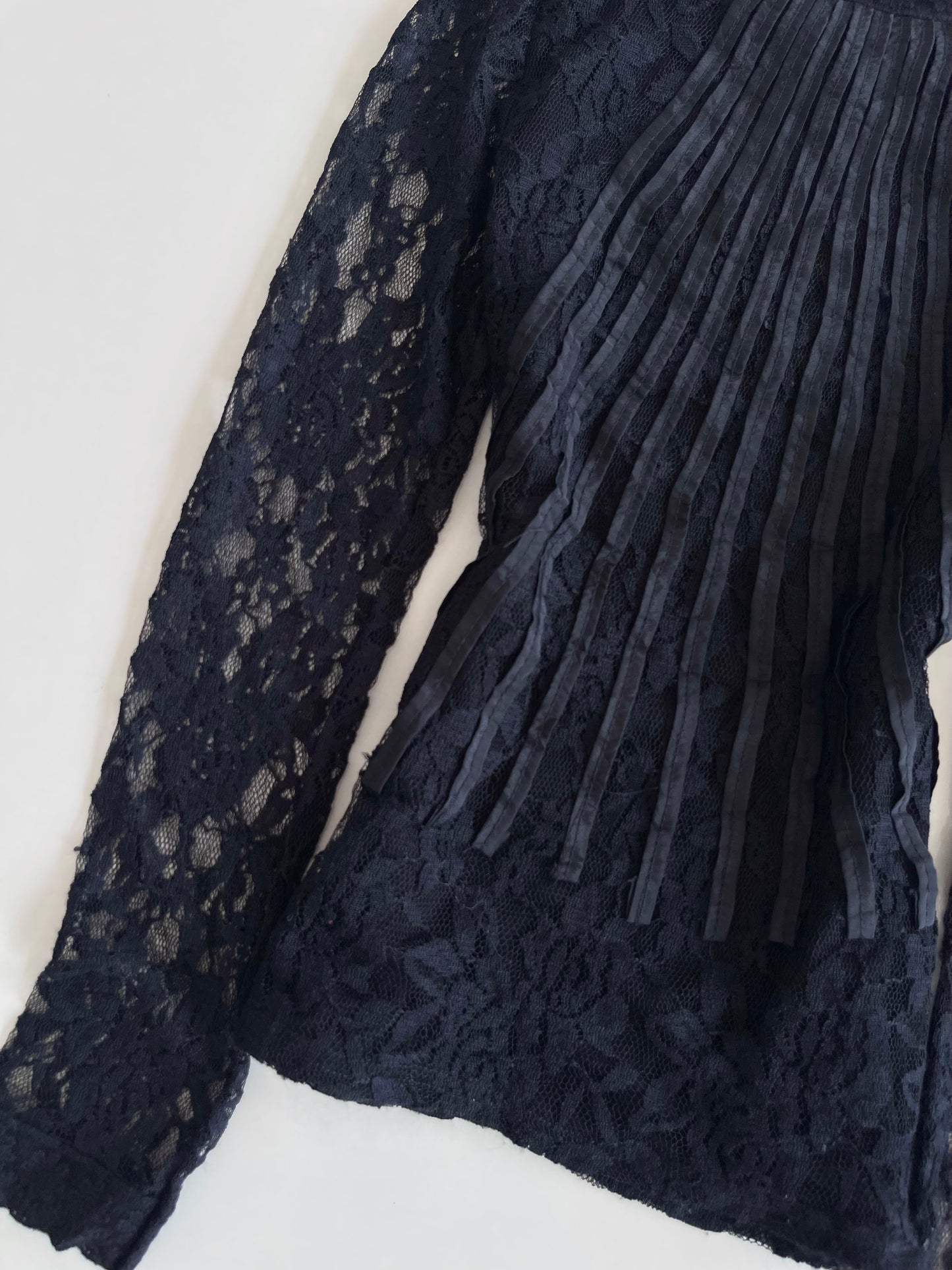 Molly Bracken Sheer Lace Vintage Top-Bust 30 to 32