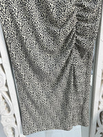 Load image into Gallery viewer, Skirt-Waist 28 to 32