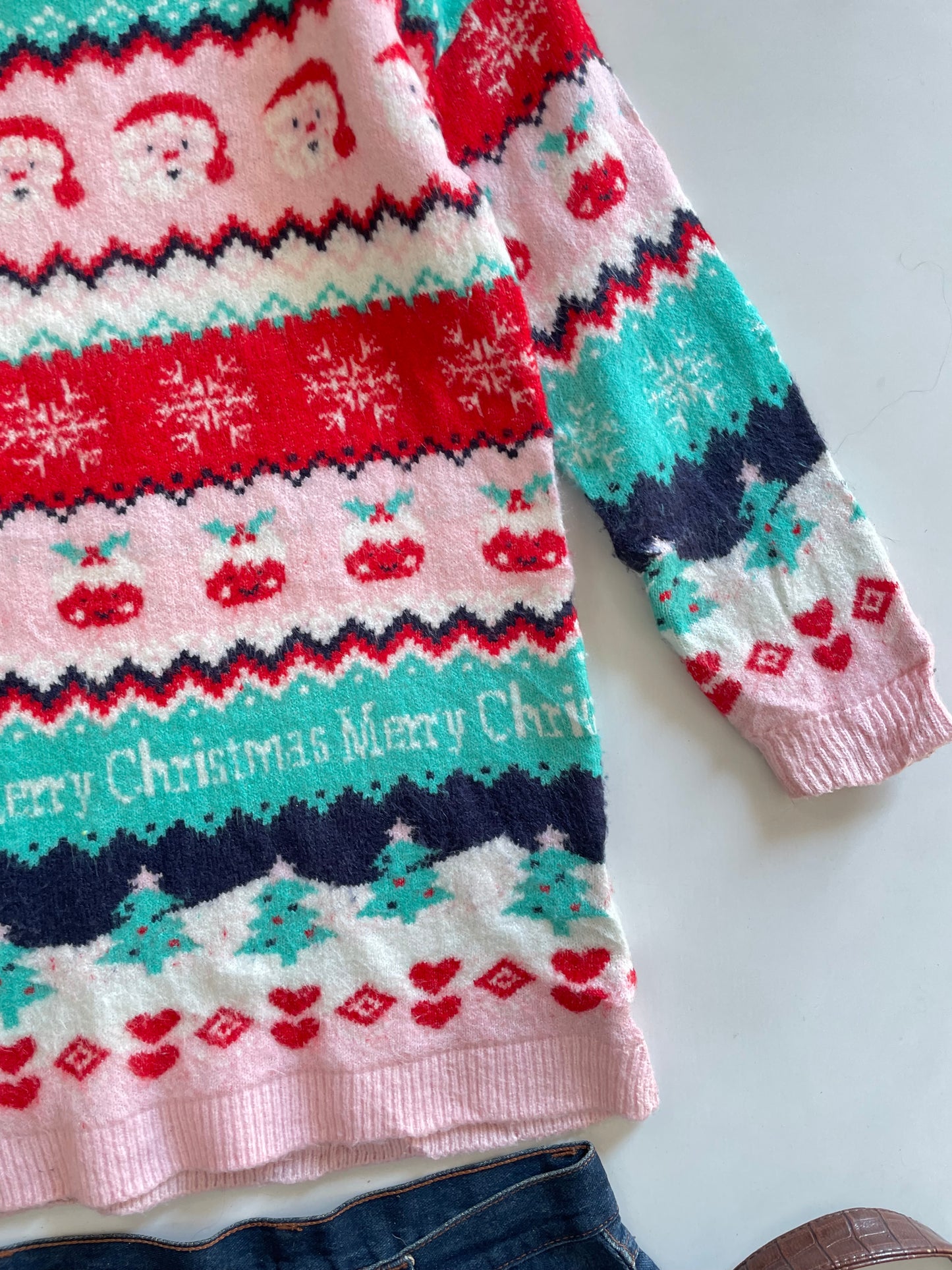 Christmas Sweater-Chest 30