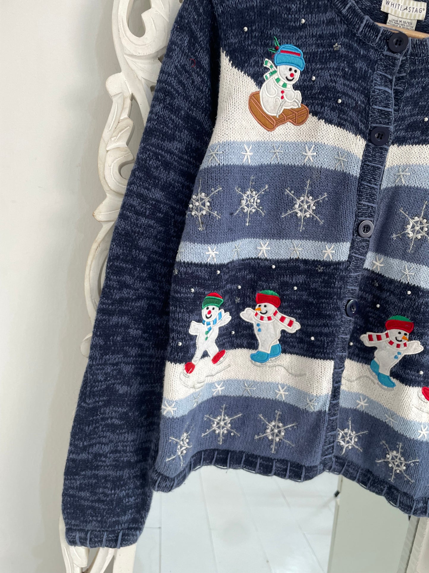 White Stag Embroidered Christmas Sweater-Bust 40