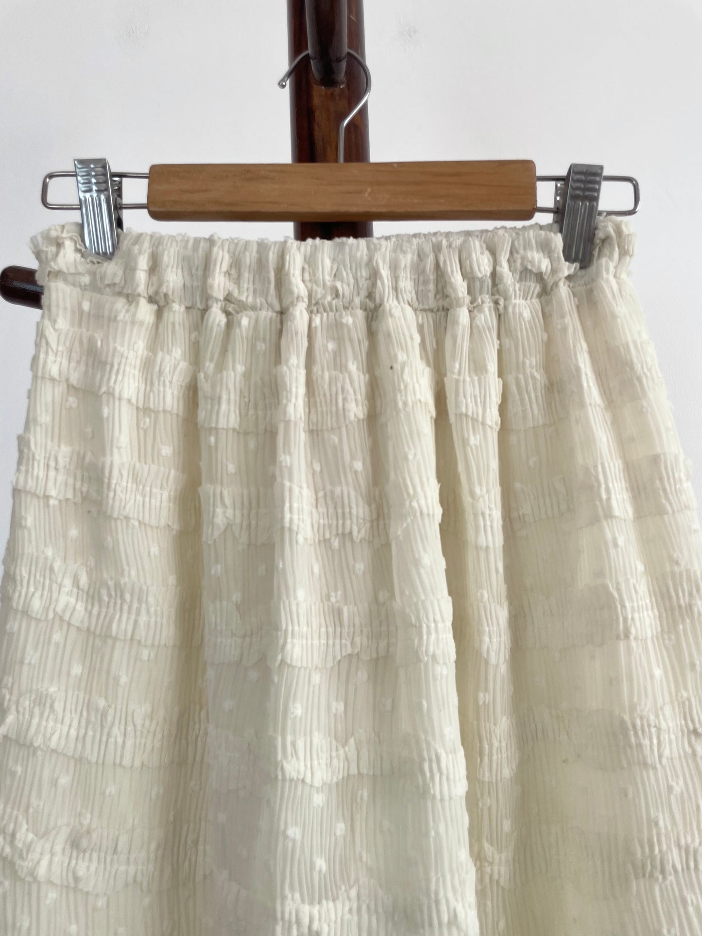 Vintage Cream Skirt-Waist 24 to 30
