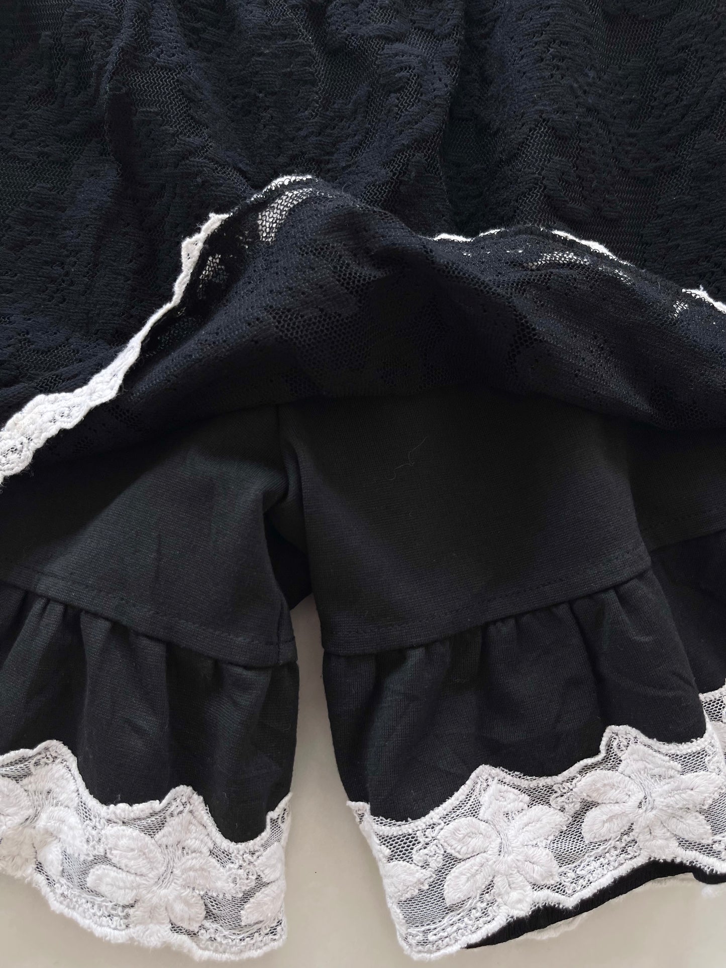Poone Lace Skirt-Waist 38 to 40