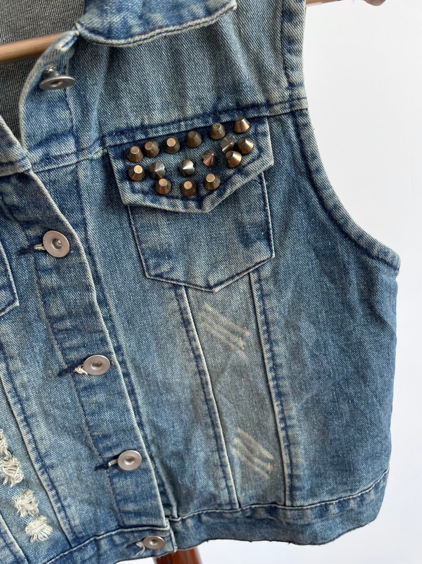 Jack & Jill Denim Vest-Chest 34