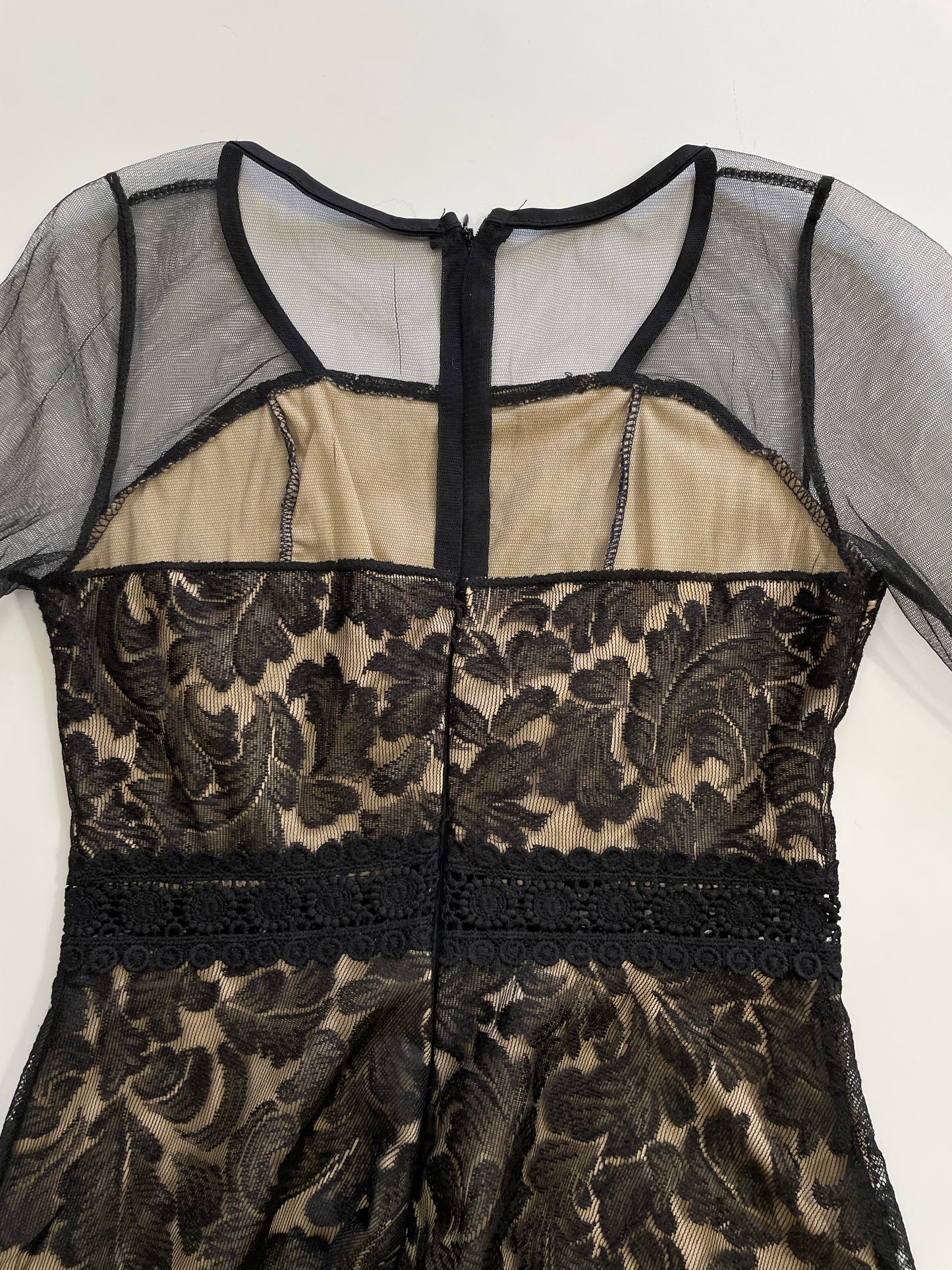Dress-Bust 30