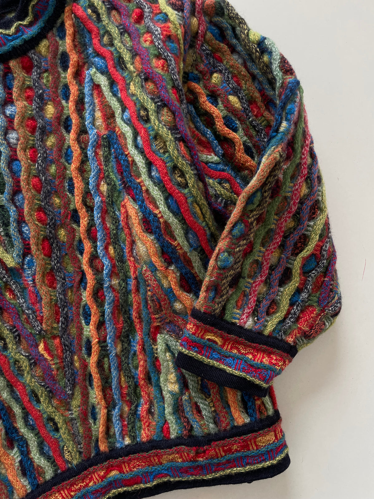 Vintage Sweater-Bust 42