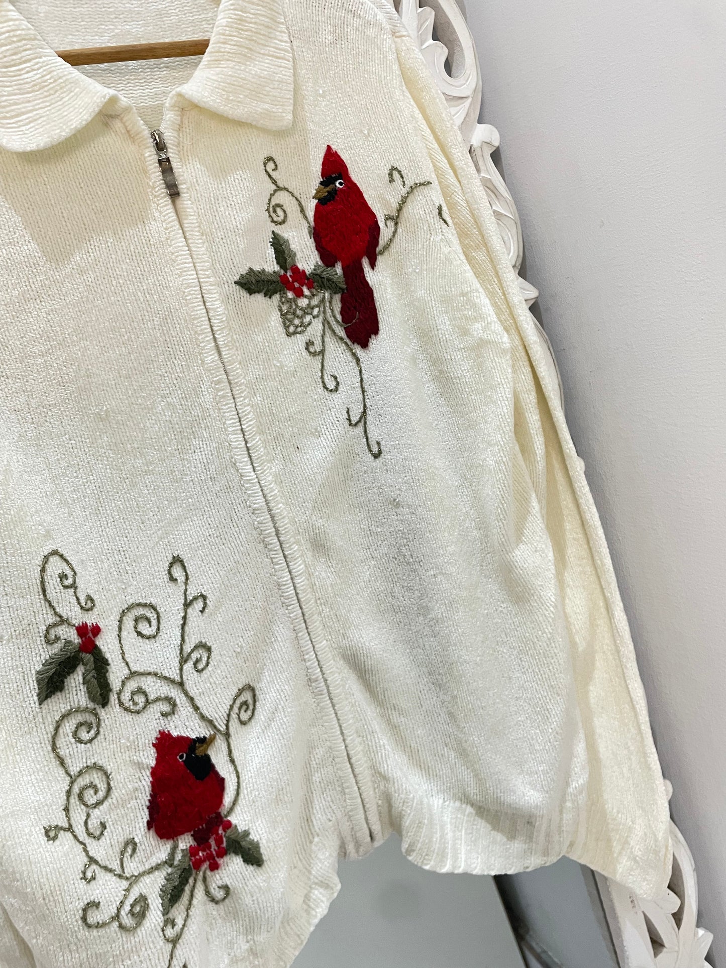 Embroidered Vintage Sweater-Bust 44