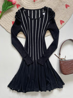 Load image into Gallery viewer, Soft Winter Dress-Bust 30 to 34