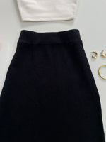 Load image into Gallery viewer, Solid Black Skirt - Waist 24 to 28