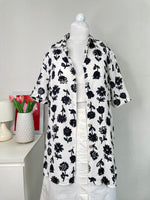 Load image into Gallery viewer, Flowerbed Shirt-Chest 40