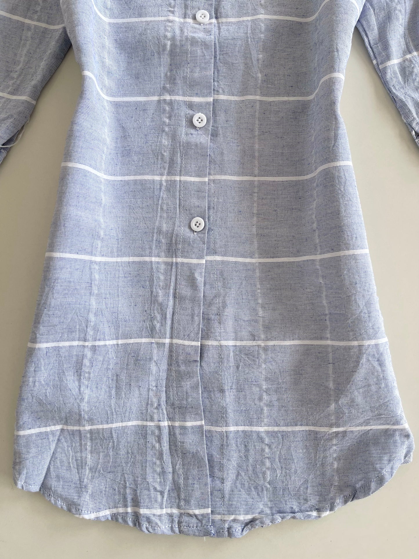 Hooded Shirt-Bust 40