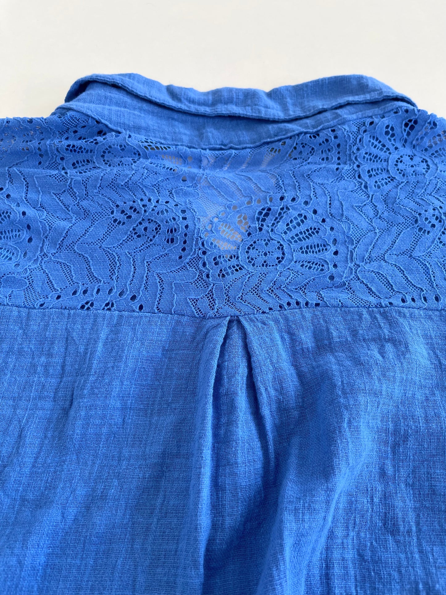 Blue Shirt-Bust 42