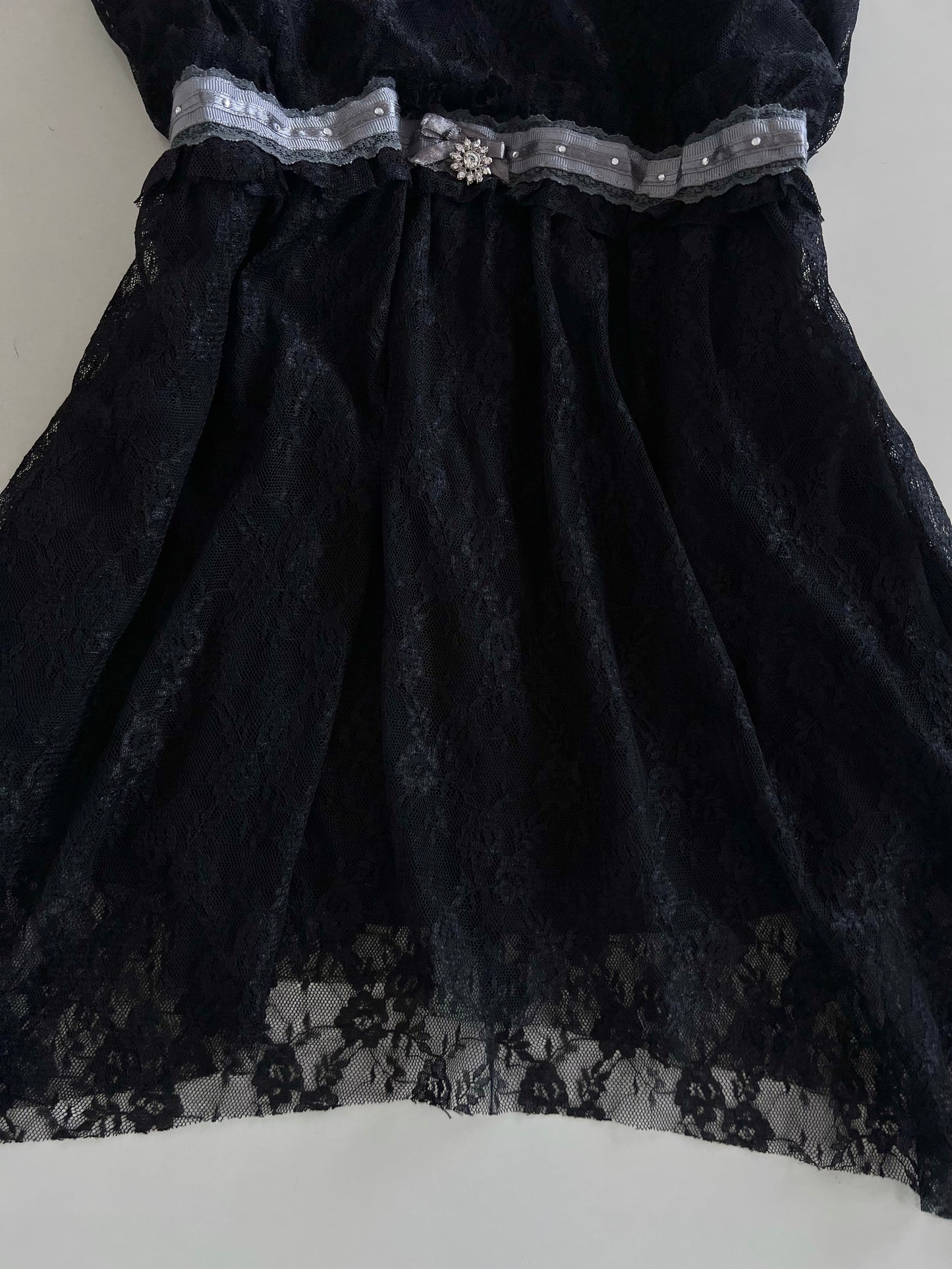 Vintage Lace Top-Bust 42 to 44