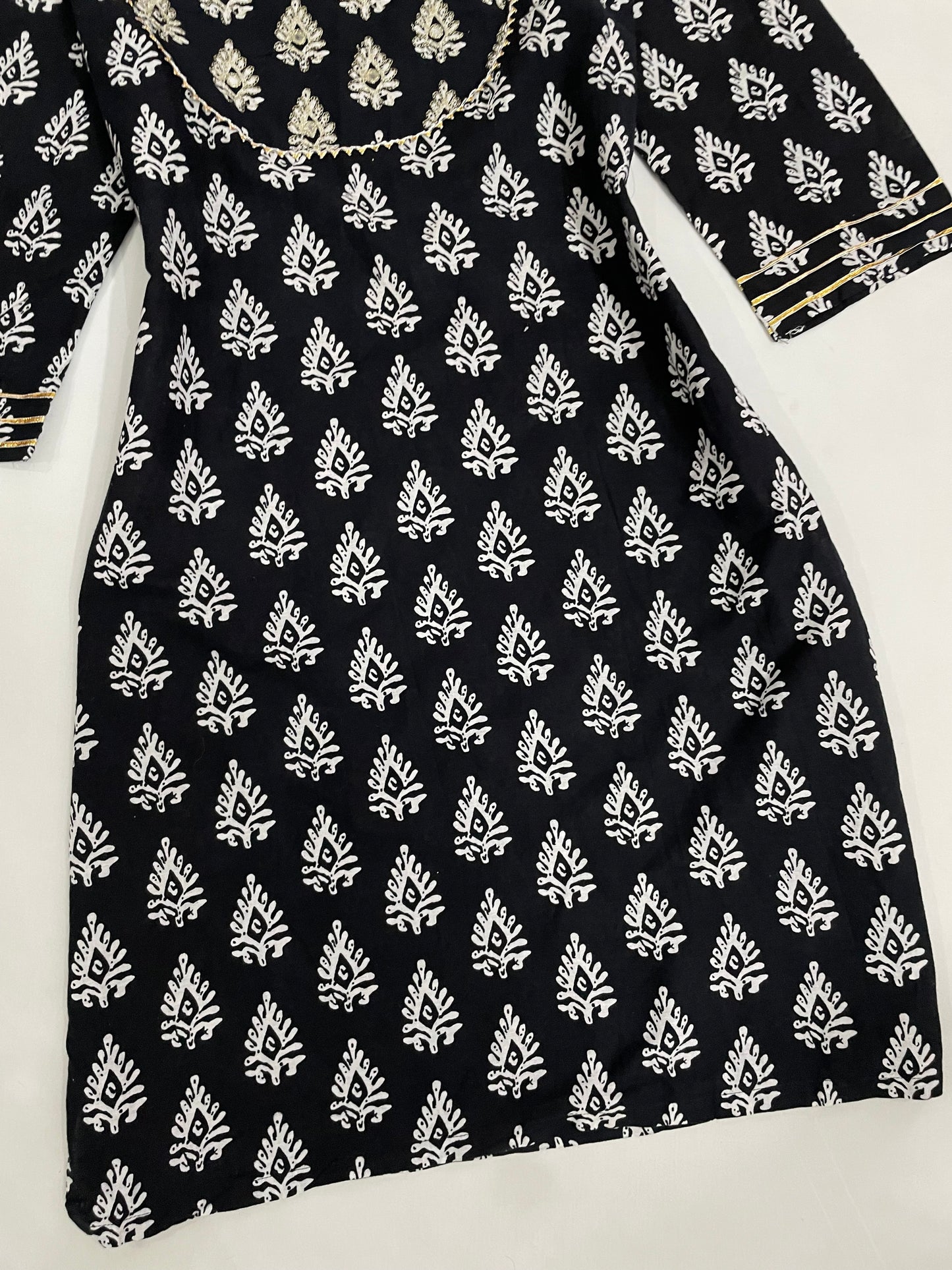 Kurta-Bust