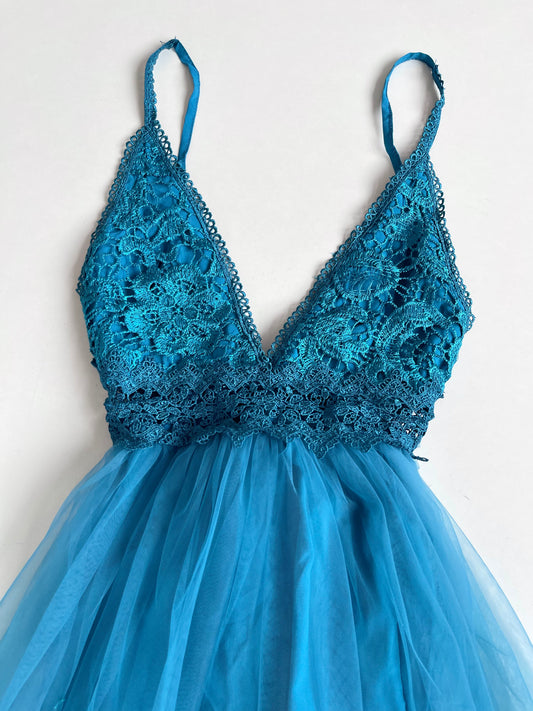 Vintage Lace Dress-Bust 32 to 34